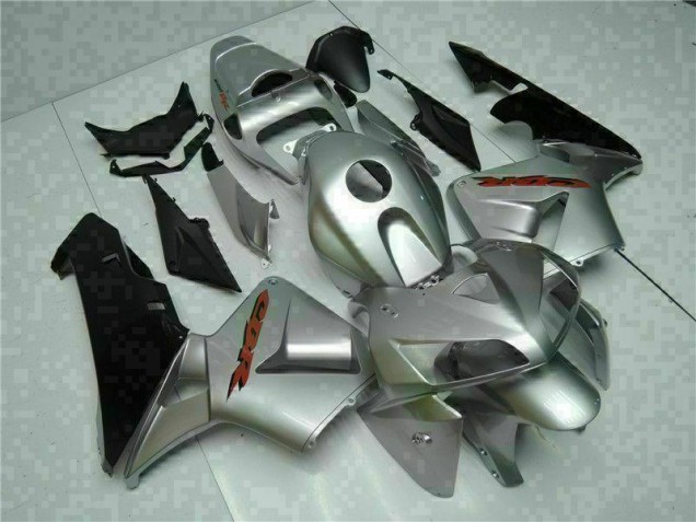 Discount 2005-2006 Silver Honda CBR600RR Bike Fairing Kit UK Discount 2005-2006 Silver Honda CBR600RR Bike Fairing Kit UK