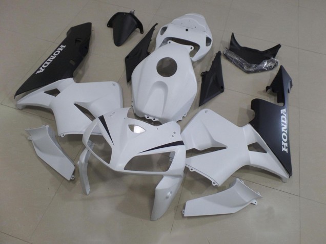 Discount 2005-2006 White Black Honda CBR600RR Motorcycle Fairings UK Discount 2005-2006 White Black Honda CBR600RR Motorcycle Fairings UK