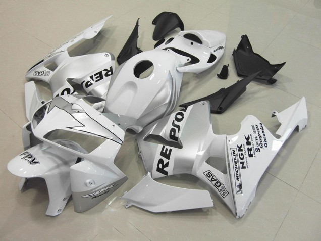 Discount 2005-2006 Repsol White Silver Honda CBR600RR Bike Fairing Kit UK Discount 2005-2006 Repsol White Silver Honda CBR600RR Bike Fairing Kit UK