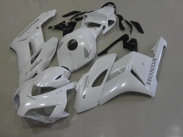 Discount 2006-2007 White with Silver Decals Honda CBR1000RR Bike Fairings UK Discount 2006-2007 White with Silver Decals Honda CBR1000RR Bike Fairings UK