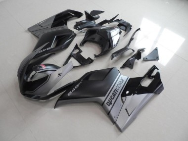 Discount 2007-2014 Matte Black Sliver OEM Style Ducati 848 1098 1198 Motorbike Fairings UK