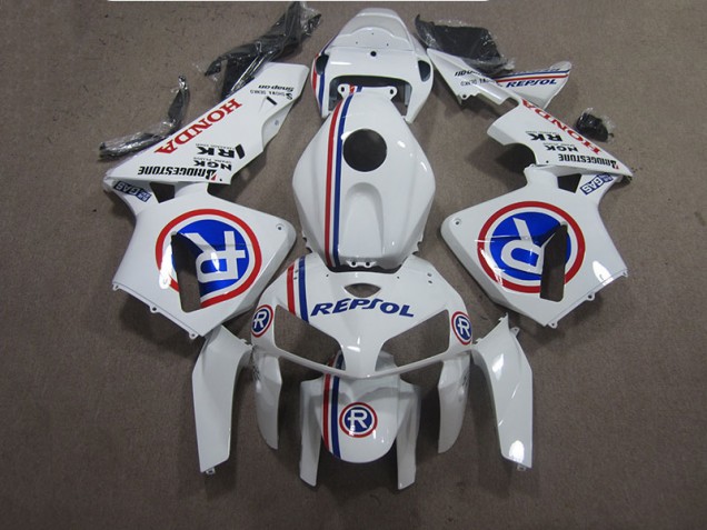 Discount 2005-2006 White Blue Repsol Honda CBR600RR Bike Fairing Kit UK Discount 2005-2006 White Blue Repsol Honda CBR600RR Bike Fairing Kit UK